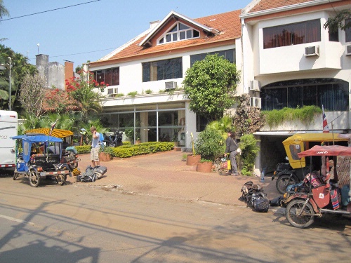 Party Hotel